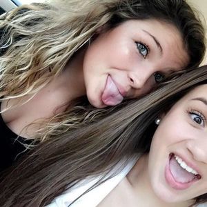 Meet your Posher, Caylee